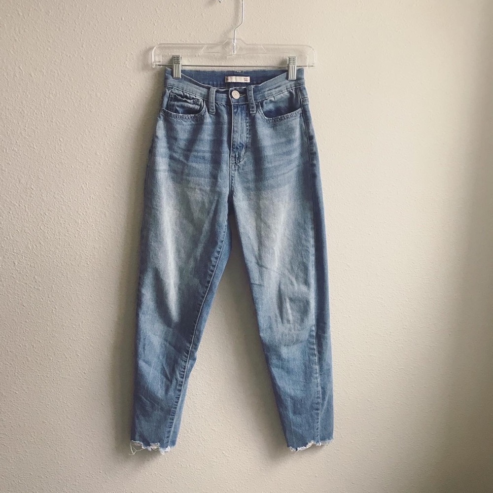 SO Mom Jeans